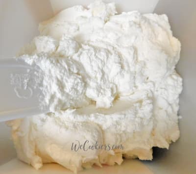 Image of the best buttercream, American vanilla