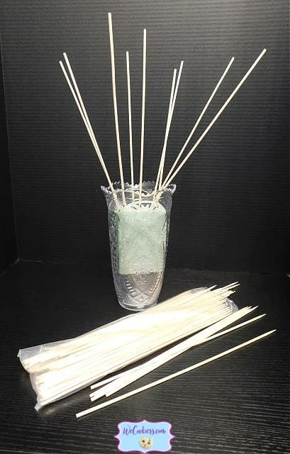 200 Count 6-Inch Lollipop Sticks, White Paper Sucker Sticks for