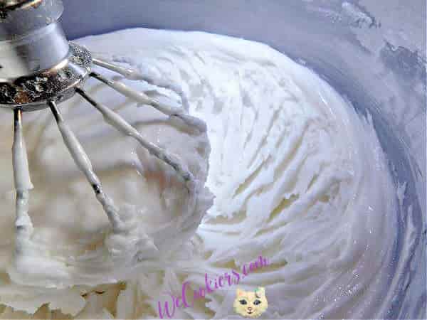 Whipping royal icing image. This page gives many royal icing tips to have a successful sugar cookie icing.