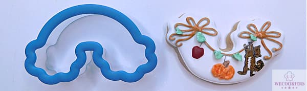 Cookie-cutter flips are a great way to save money, using one cutter in different ways. See more money-saving tips: Cookie cutter flip, cloud to fall banner