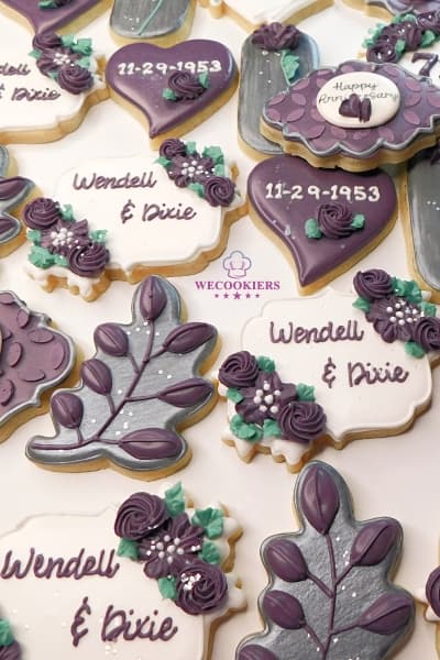 Beautiful deep mauve engagement cookies with the help of the PICO. Deep mauve engagement cookies using the PICO