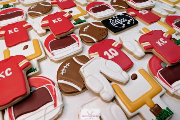 Football sugar cookies, full set
